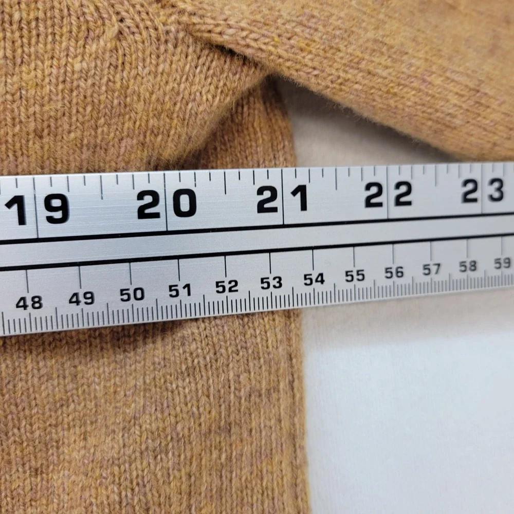 J.Crew Sweater Mens Medium Tan Lambswool Blend Raglan Crewneck Knit